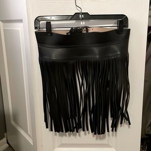 Bcbgmaxazria fringe leather belt